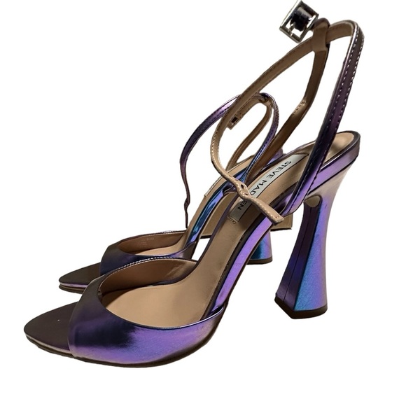Steve Madden “Beki Pure Iridescent” Sandal - SZ 8.5 - Picture 1 of 6